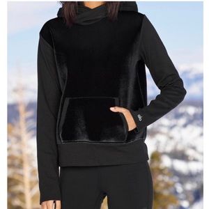 NWOT ALO Yoga Velvet Luxe Long Sleeve Hoodie